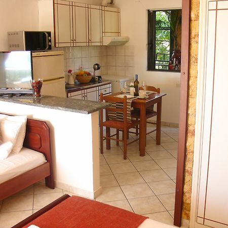 פרבזה Ionian P Apartments מראה חיצוני תמונה
